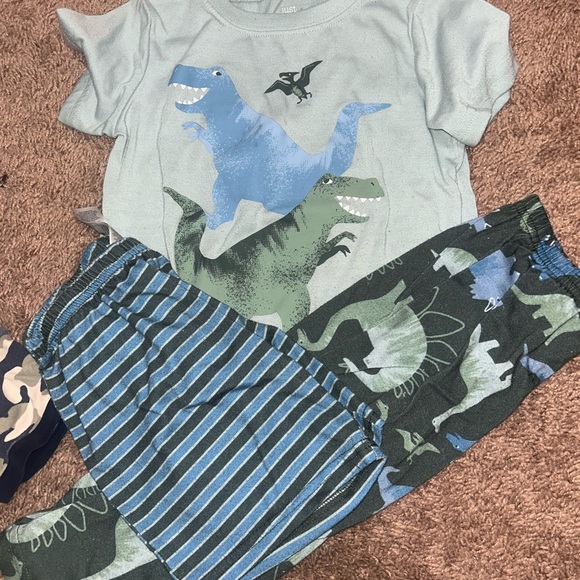 🤗3 for $20! TWO SETS (2) 3t pajama dinosaur and camo toddler 3t boy pajama sets - Picture 3 of 9